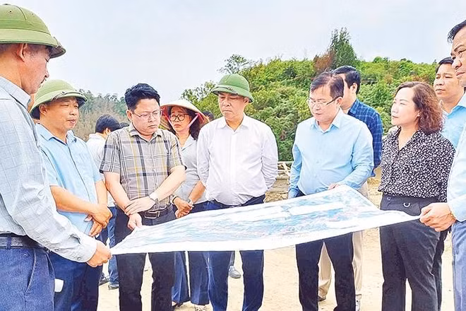 Lãnh đạo tỉnh Cao Bằng kiểm tra, đôn đốc tiến độ tuyến đường liên xã Sơn Lộ-Yên Thổ.