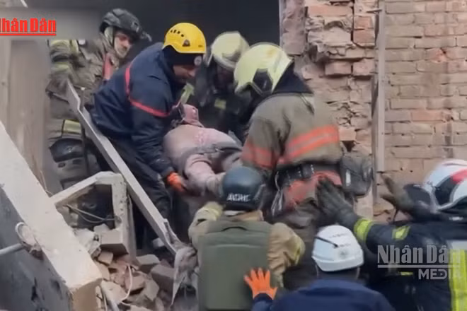 [Video] Nga – Ukraine tiếp tục không kích lãnh thổ đối phương 