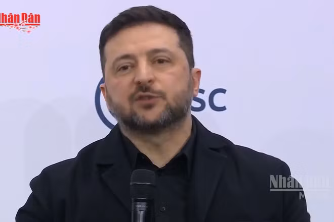 [Video] Tổng thống Ukraine V. Zelensky cáo buộc Mỹ bất công khi dẫn dắt hòa đàm 