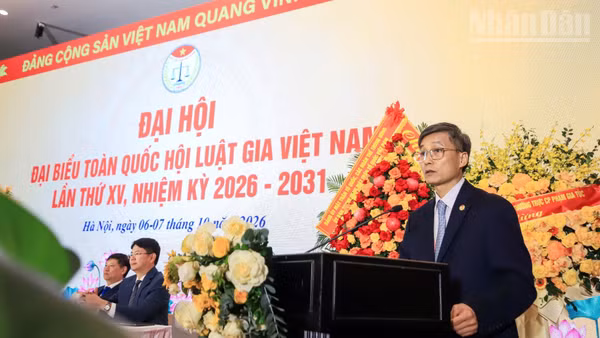 Ông Nguyễn Khánh Ngọc được bầu giữ chức Chủ tịch Hội Luật gia Việt Nam. (Ảnh: HÀ NHUNG)