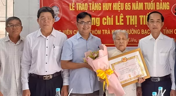 dong-chi-ho-thanh-thuy-2.jpg
