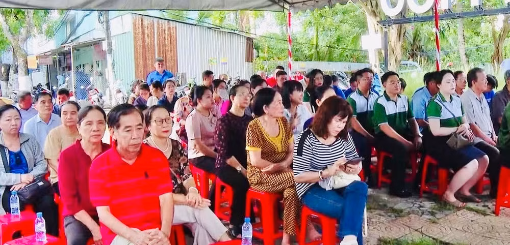 1-phuong-bl-4713.jpg