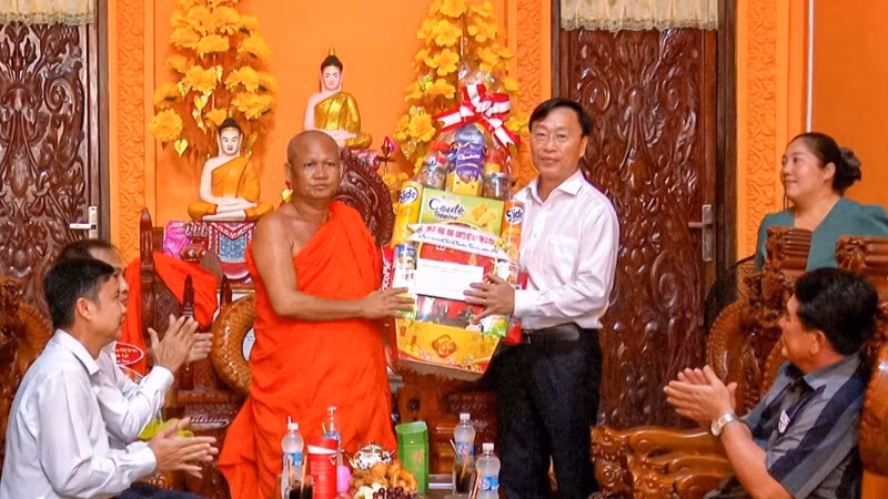 dong-chi-huynh-huu-tri-chu-nhiem-uy-ban-kiem-tra-tinh-uy-ca-mau-966.jpg