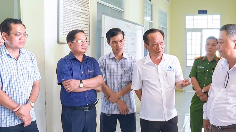 2-dong-chi-pham-van-thieu-8427.jpg