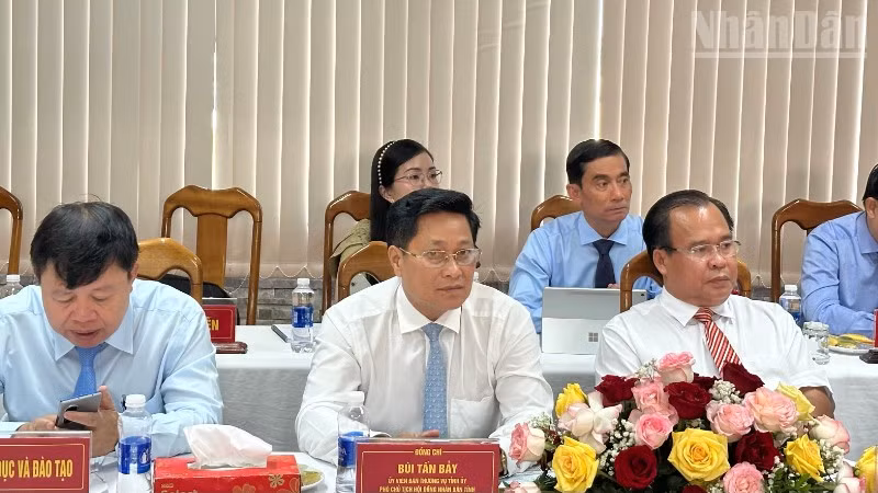 ndo_tr_img-9712-lanh-dao-tinh-ca-mau-7839.jpg