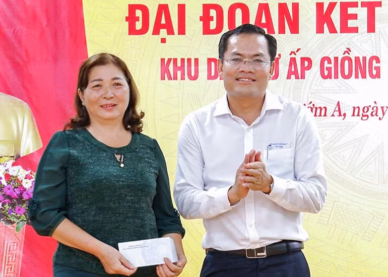 dong-chi-ngo-vu-thang-3997.jpg