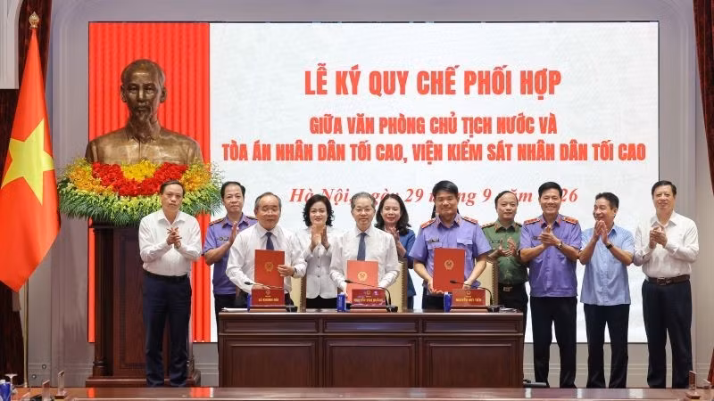 Lễ ký Quy chế phối hợp giữa Văn phòng Chủ tịch nước và Tòa án nhân dân tối cao, Viện Kiểm sát nhân dân tối cao. (Ảnh: CTV)