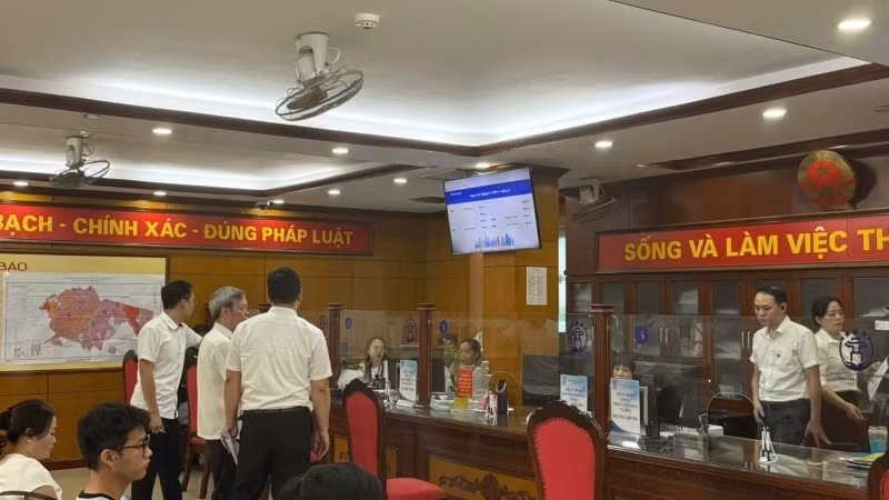 Bộ phận "một cửa" phường Thanh Xuân đã triển khai vận hành thử mô hình chính quyền địa phương 2 cấp.