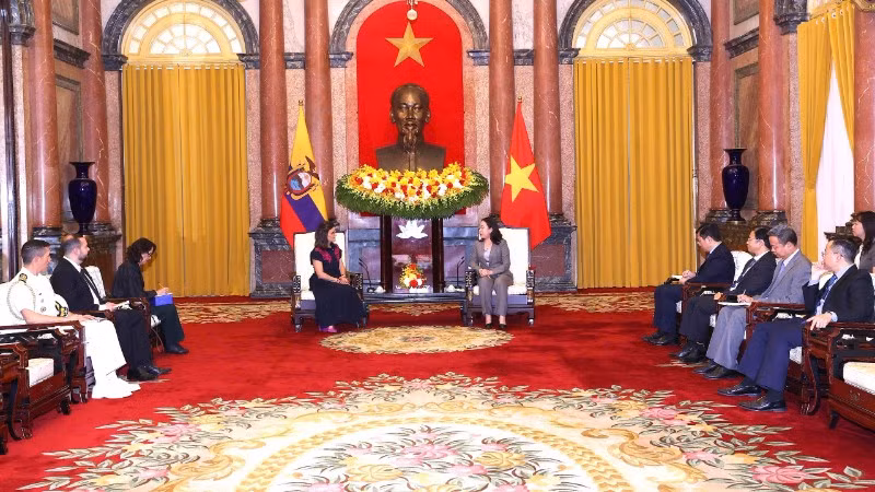 Phó Chủ tịch nước Võ Thị Ánh Xuân tiếp Phó Tổng thống Ecuador Maria Jose Pinto Gonzalez Artigas.