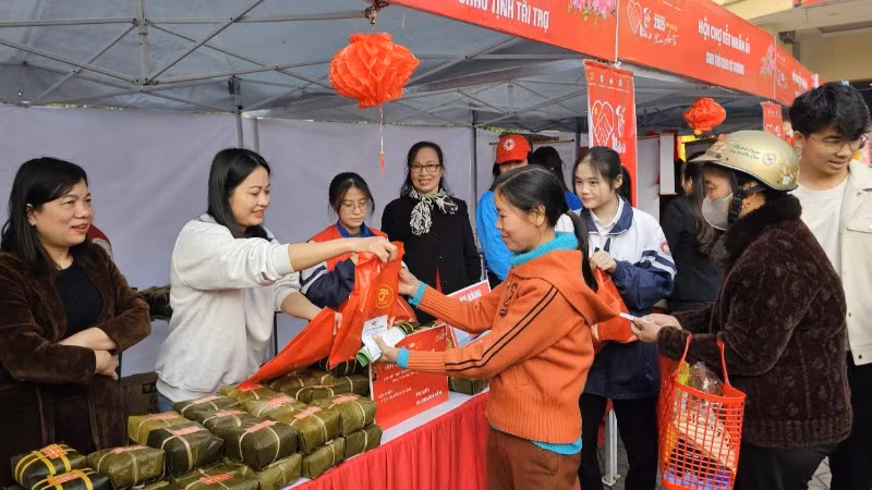 "Tết Nhân ái” được tổ chức nhằm chăm lo Tết cho người nghèo, người có hoàn cảnh khó khăn và các nhóm dễ bị tổn thương trong xã hội.