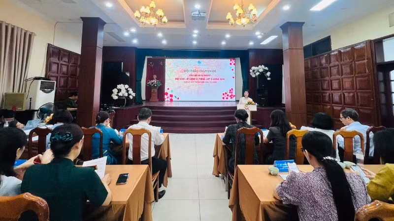 Quang cảnh hội thảo. 