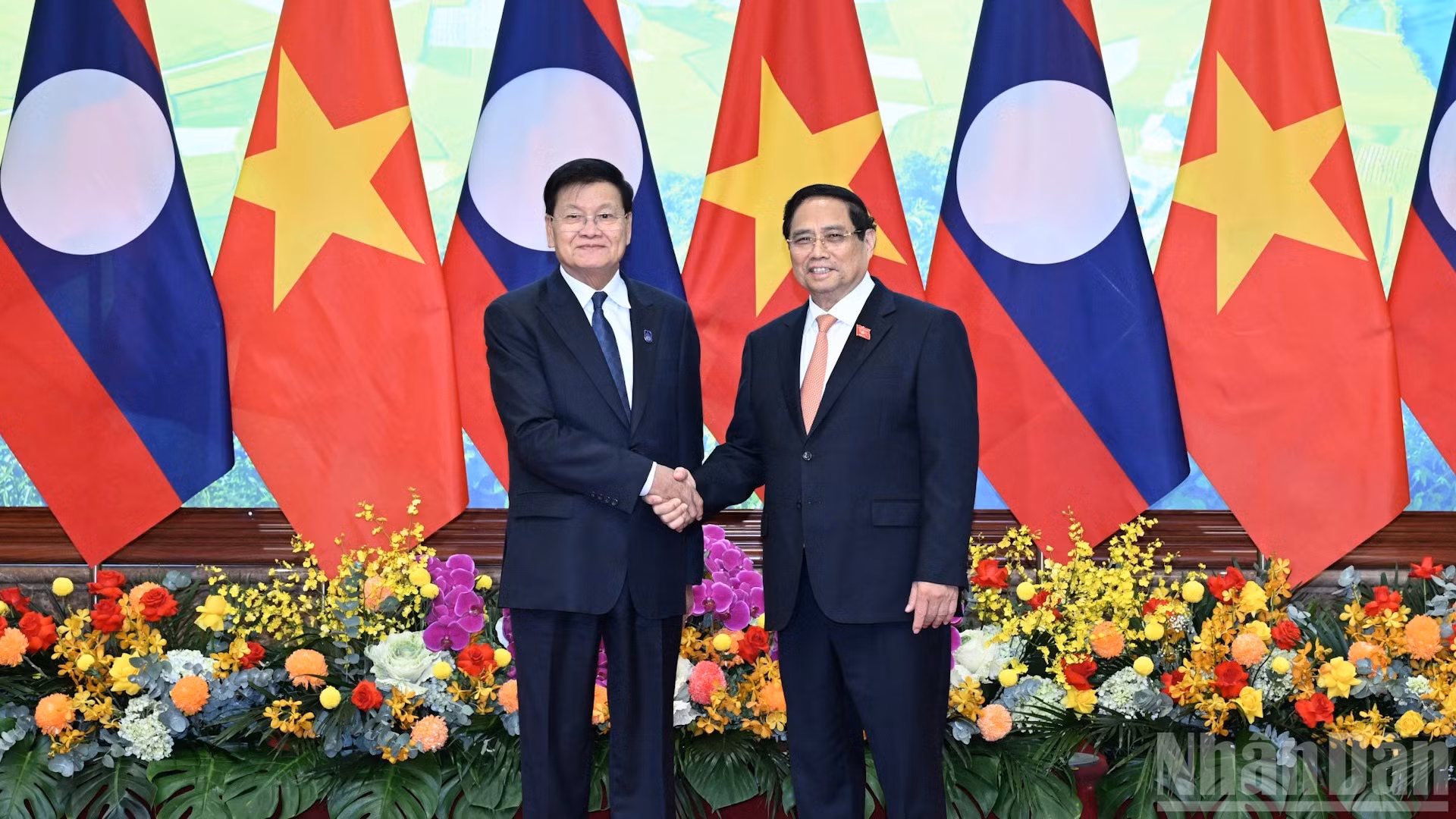 [Ảnh] Thủ tướng Phạm Minh Chính hội kiến Tổng Bí thư, Chủ tịch nước Lào Thongloun Sisoulith