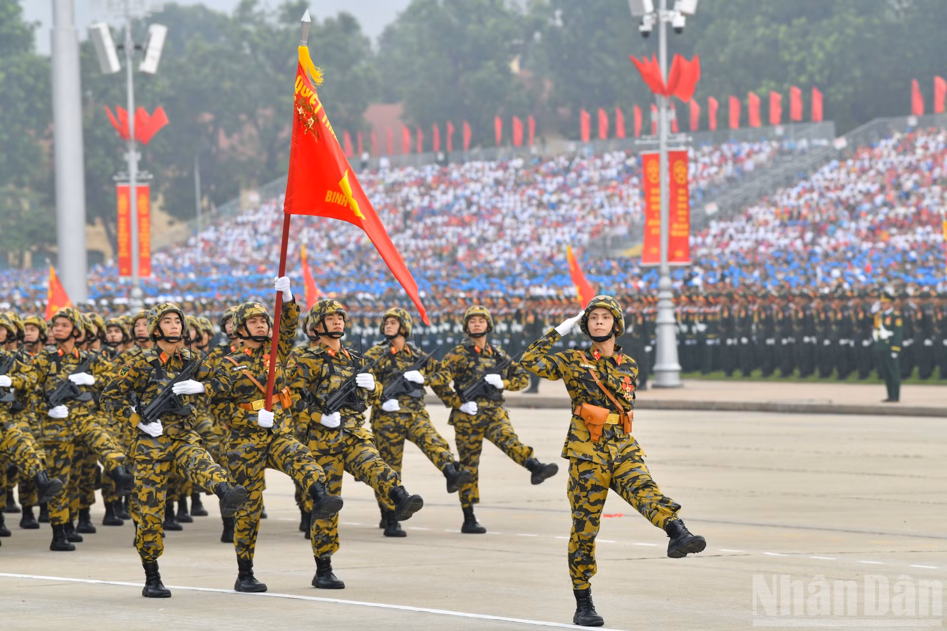 ndo_br_quan-doi-a80-23.jpg