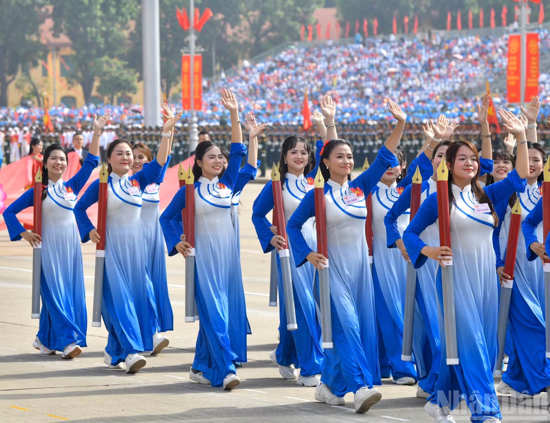 ndo_br_dieu-hanh-15-khoi-bao-chi-cach-mang.jpg