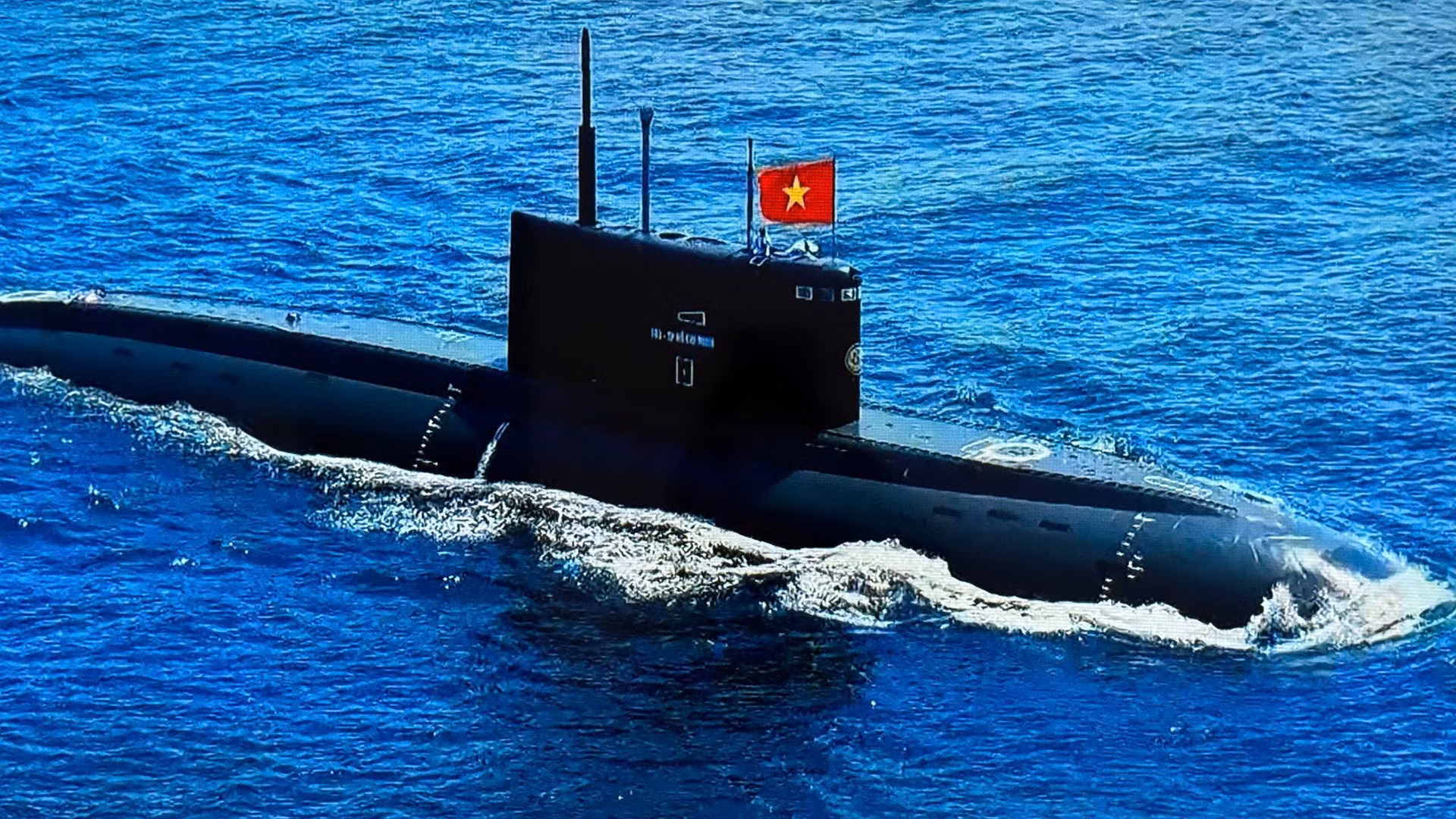 dieu-binh-tren-bien-lan-2-2.jpg