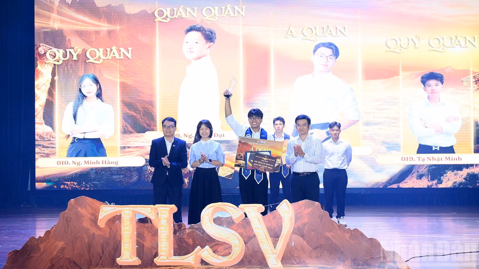 ndo_br_a-quan-thu-linh-sinh-vien-neu-1.jpg