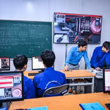Việc phối hợp đào tạo nhân lực theo nhu cầu của thị trường sẽ góp phần “tạo nguồn” để cơ cấu lại lao động.