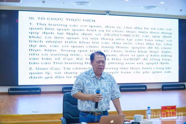 Ông Lê Văn Thịnh, nguyên Trưởng phòng Giám định 1 (Cục Giám định Nhà nước về Chất lượng công trình xây dựng, Bộ Xây dựng) tại một hội thảo khoa học. 