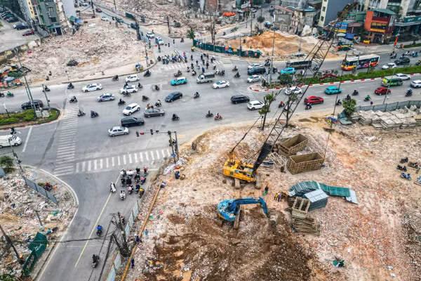 Công trường thi công đường Vành đai 1. (Ảnh: Chánh Hữu)