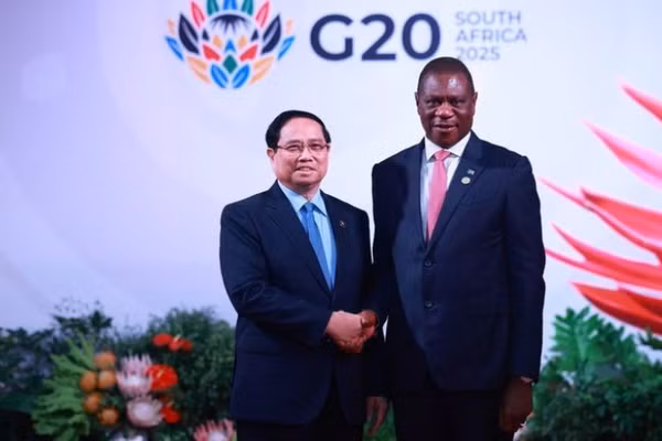 Lãnh đạo nước Chủ tịch G20 Nam Phi chủ trì lễ đón Thủ tướng Chính phủ Phạm Minh Chính và các Nguyên thủ, người đứng đầu chính phủ các nước. (Ảnh: VGP/Nhật Bắc)