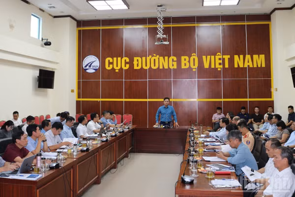 Toàn cảnh hội 