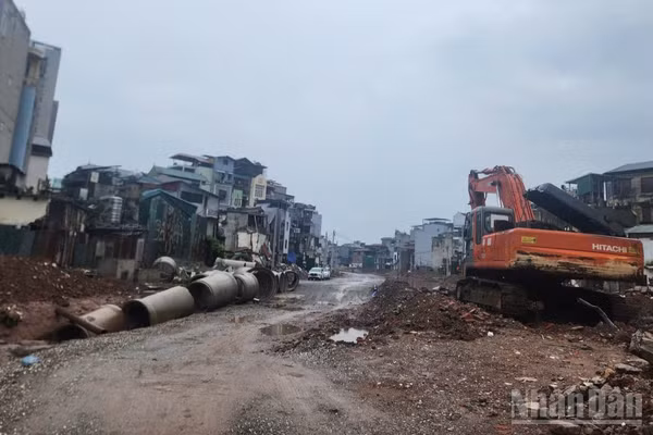 Trên các đoạn tuyến dự án Vành đai 2,5, các mũi thi công được tổ chức đồng thời nhằm tận dụng tối đa thời gian.