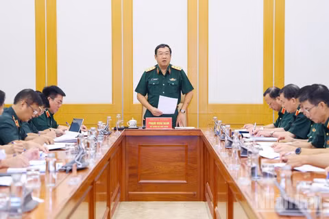 Thượng tướng Phạm Hoài Nam chủ trì buổi làm việc.