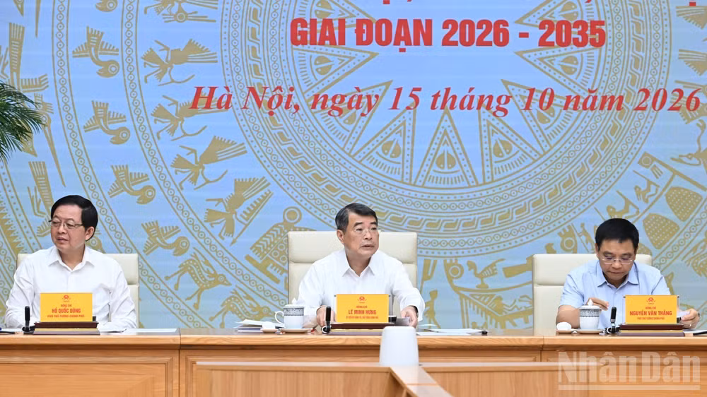 Thủ tướng Chính phủ Lê Minh Hưng chủ trì hội nghị. (Ảnh: TRẦN HẢI)