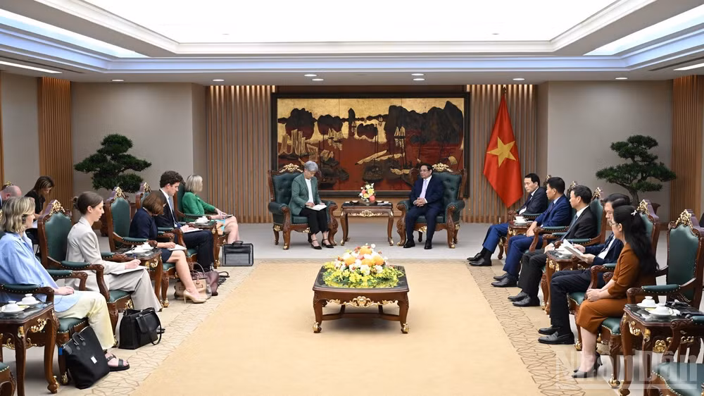 Quang cảnh buổi tiếp. (Ảnh: TRẦN HẢI)