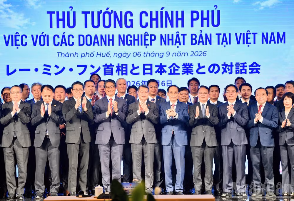 Thủ tướng Chính phủ Lê Minh Hưng và các tập đoàn, doanh nghiệp Nhật Bản tham dự cuộc làm việc. (Ảnh: THANH GIANG)