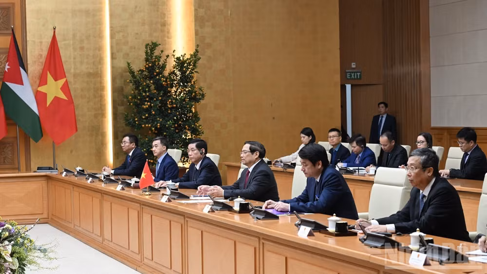 Thủ tướng Phạm Minh Chính và lãnh đạo các bộ, ngành Trung ương của Việt Nam tham dự cuộc hội kiến. (Ảnh: Trần Hải)