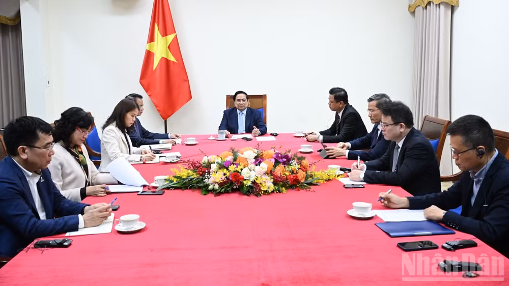 Quang cảnh cuộc điện đàm. (Ảnh: TRẦN HẢI)