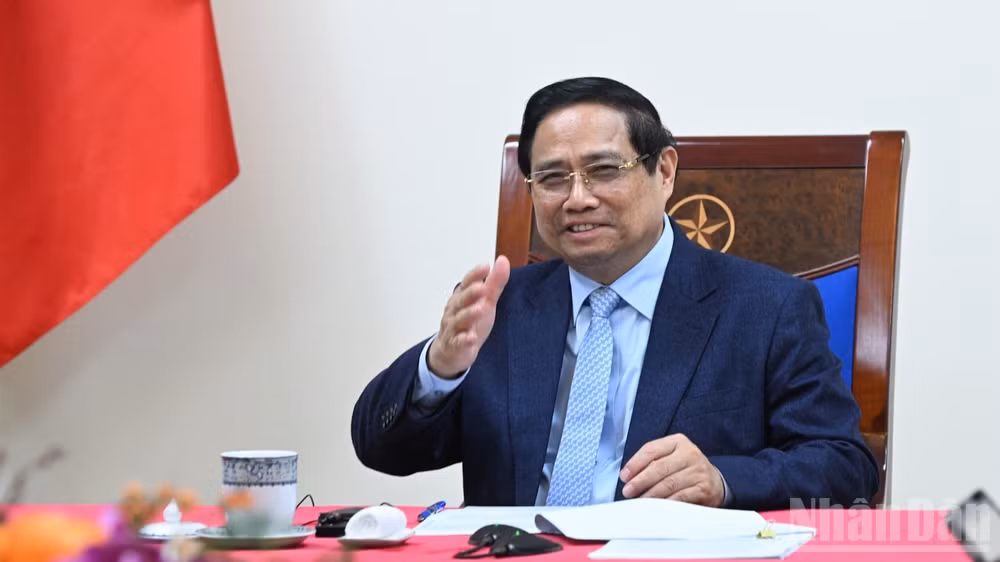 Thủ tướng Phạm Minh Chính trao đổi nhiều biện pháp nhằm thúc đẩy quan hệ hợp tác nhiều mặt giữa Việt Nam với Qatar. (Ảnh: TRẦN HẢI)