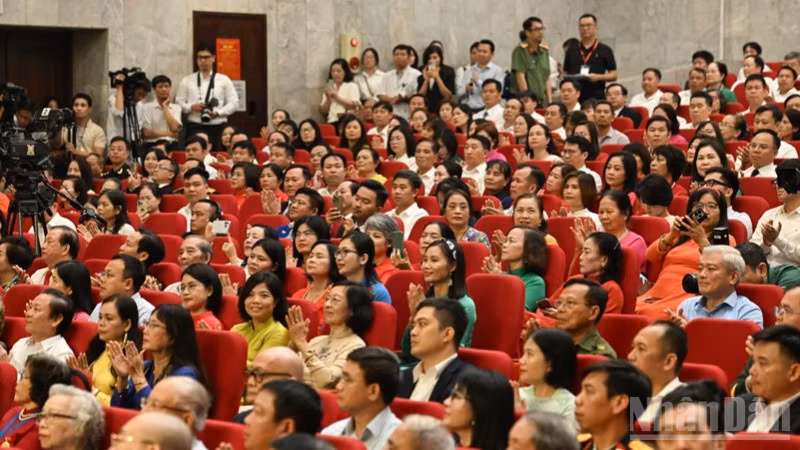 Các đại biểu tham dự Đại hội Thi đua yêu nước thành phố Hà Nội giai đoạn 2025-2030. (Ảnh: TRẦN HẢI)