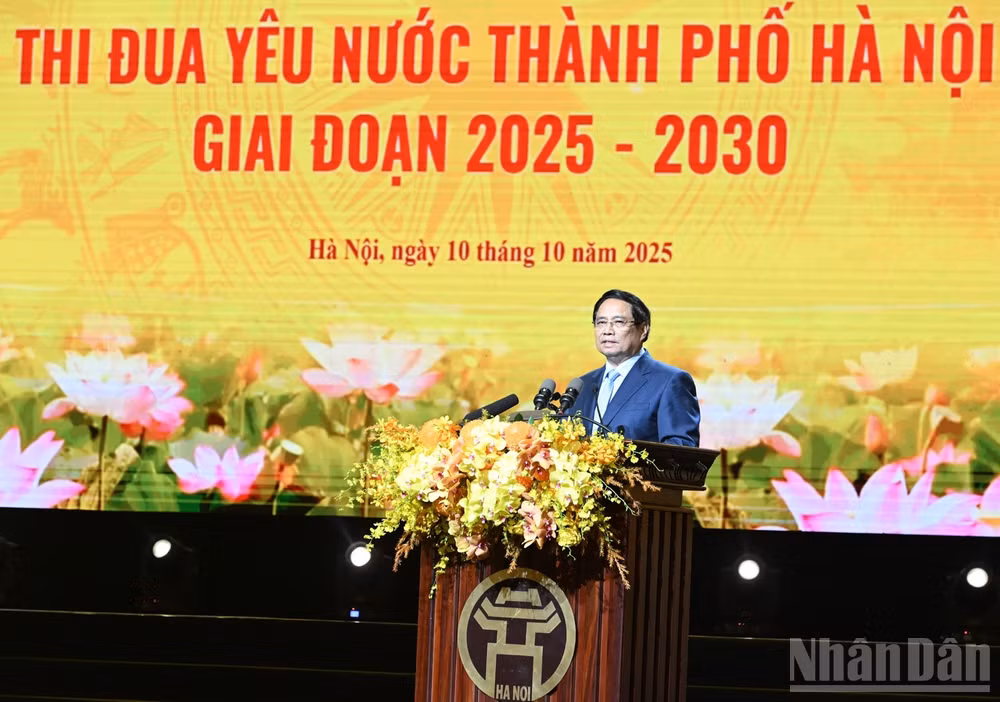 Thủ tướng Chính phủ Phạm Minh Chính phát biểu ý kiến tại Đại hội Thi đua yêu nước thành phố Hà Nội giai đoạn 2025-2030 (Ảnh: TRẦN HẢI)