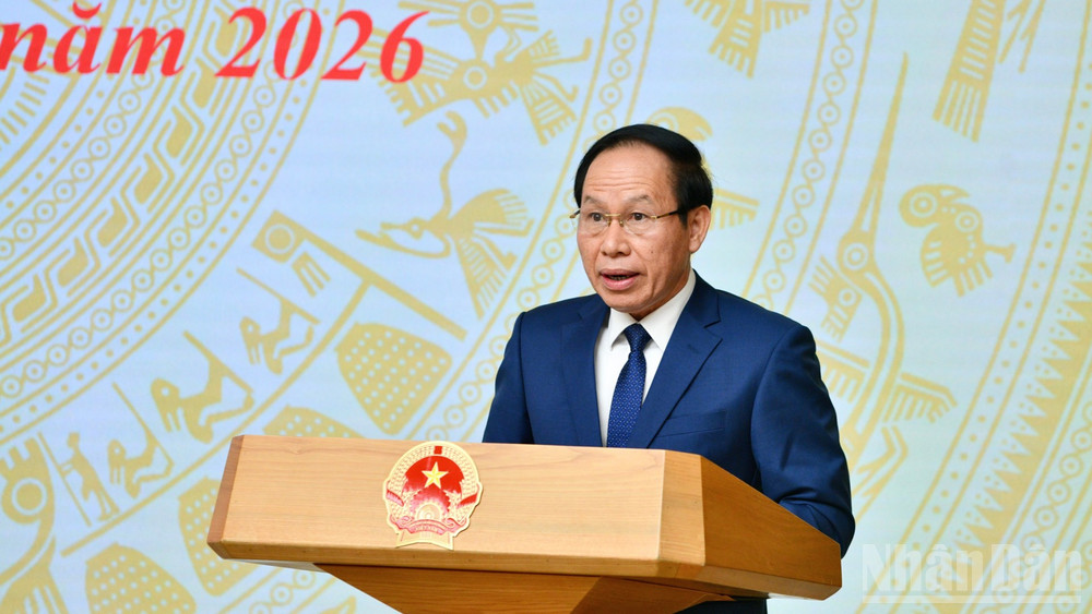 Phó Thủ tướng Chính phủ Lê Tiến Châu phát biểu ý kiến khai mạc Hội nghị tổng kết năm học 2025-2026, triển khai nhiệm vụ năm học 2026-2027. (Ảnh: THANH GIANG)