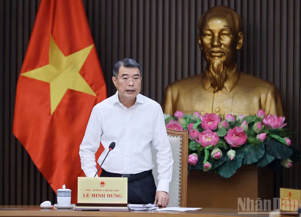 Thủ tướng Chính phủ Lê Minh Hưng chủ trì cuộc họp của Thường trực Chính phủ. (Ảnh: VGP/Nhật Bắc)