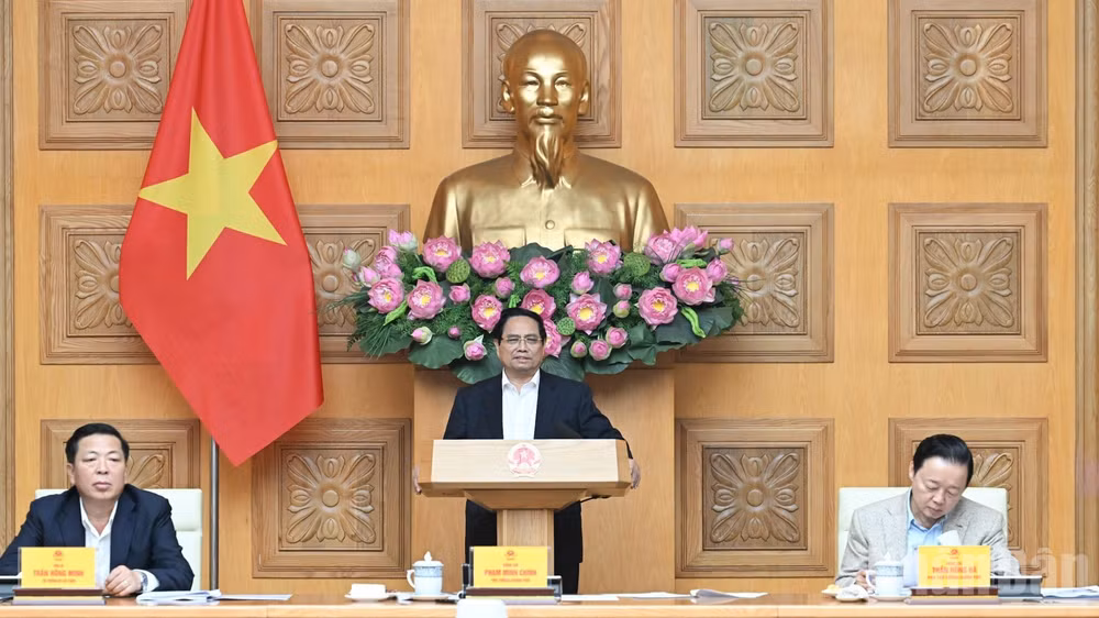 Thủ tướng Chính phủ Phạm Minh Chính chủ trì Phiên họp thứ 22 của Ban Chỉ đạo Nhà nước về các dự án, công trình giao thông trọng điểm. (Ảnh: Trần Hải)