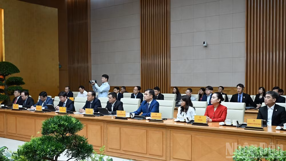 Đại diện lãnh đạo các bộ, ngành, cơ quan, đơn vị Việt Nam tham dự cuộc làm việc. (Ảnh: TRẦN HẢI)