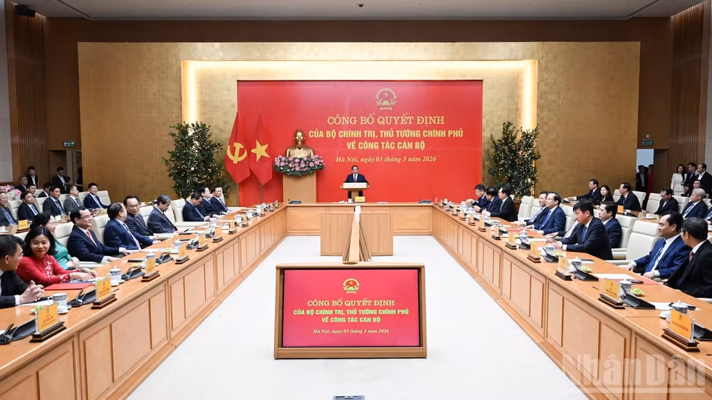 Quang cảnh lễ công bố. (Ảnh: TRẦN HẢI)