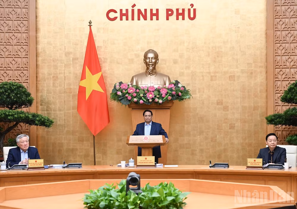Thủ tướng Chính phủ Phạm Minh Chính chủ trì Phiên họp Chính phủ chuyên đề về các Nghị định hướng dẫn Nghị quyết số 222/2025/QH15 của Quốc hội về thành lập của Trung tâm tài chính quốc tế tại Việt Nam. (Ảnh: Trần Hải)