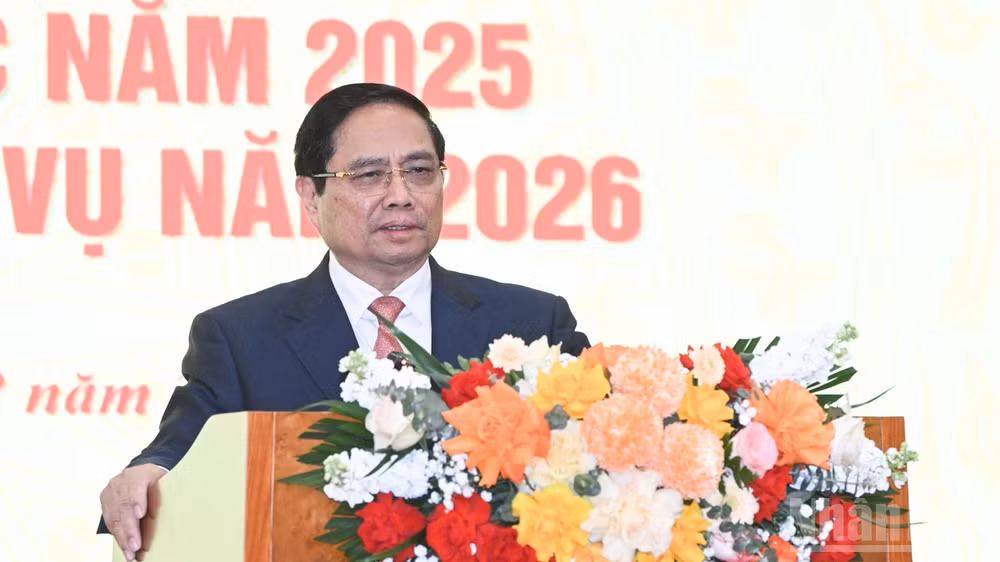 Thủ tướng Chính phủ Phạm Minh Chính phát biểu ý kiến chỉ đạo hội nghị. (Ảnh: Trần Hải)