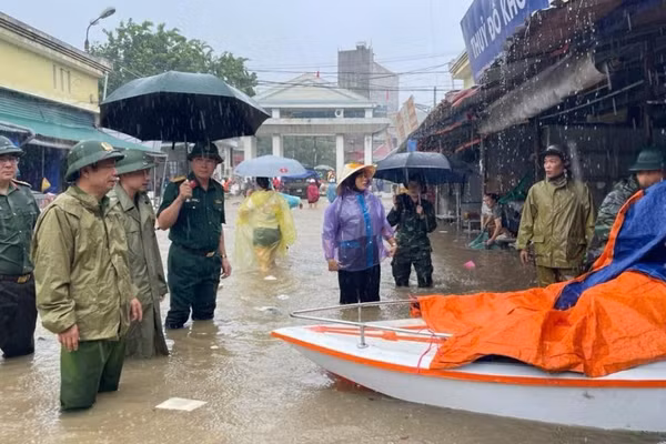 Mưa lớn tại Lạng Sơn ghi nhận 290 điểm sạt lở, ngập úng gây ách tắc. (Ảnh: VOV)
