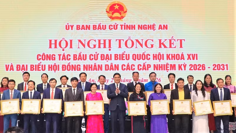 bang-khen-ub-tinh-cho-tap-the-1-8514.jpg
