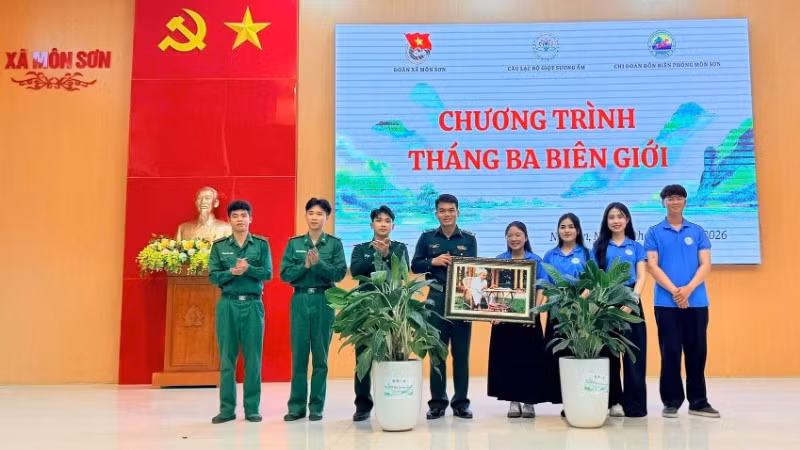 anh-1-mon-son-319-3886.jpg