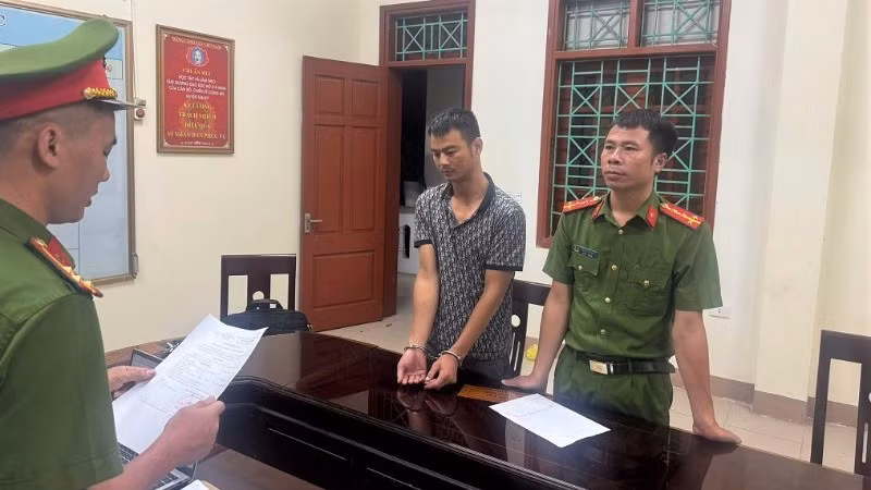 Đối tượng Nguyễn Văn Hòa tại Cơ quan Công an. (Ảnh: CÔNG AN NGHỆ AN)