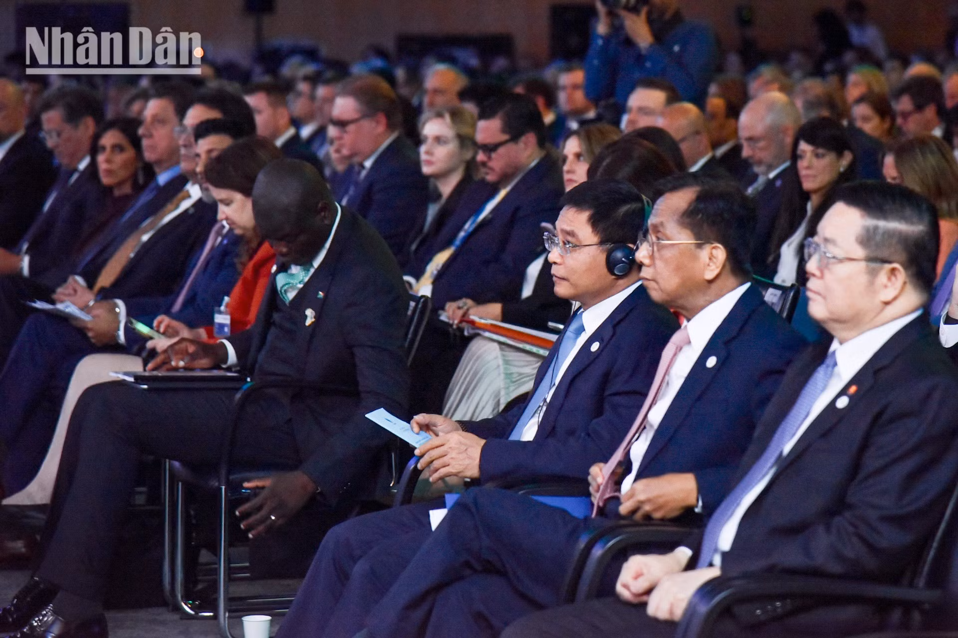 oecd-2025-duy-x-hoan-14.jpg