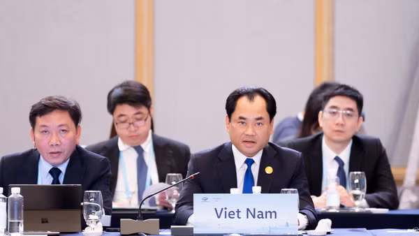 Bộ trưởng Nông nghiệp và Môi trường Việt Nam Trịnh Việt Hùng phát biểu tại hội nghị. (Ảnh: Đại sứ quán Việt Nam tại Trung Quốc cung cấp)