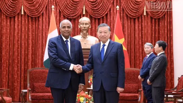 Tổng Bí thư, Chủ tịch nước Tô Lâm tiếp Chủ tịch Quốc hội Bờ Biển Ngà Patrick Achi. (Ảnh: ĐĂNG KHOA)