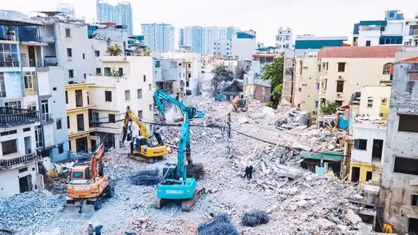 Cơ chế phân cấp, phân quyền giúp phường Thanh Xuân chủ động đẩy nhanh công tác giải phóng mặt bằng đường Vành đai 2,5. (Ảnh: MINH QUỐC HƯNG)